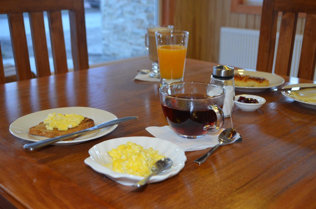 Hostal Camino De Santiago Πουέρτο Νατάλες Εξωτερικό φωτογραφία